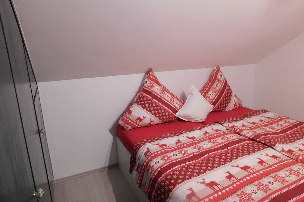 Ganze Wohnung, Appartement Langewiese 1 - 4 Personen - Gästehaus Astenblick auch für kleine in Langewiese, Winterberg