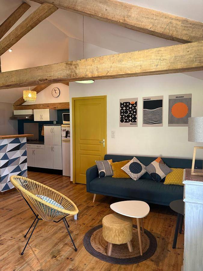 Location de vacances pour 4 personnes, avec vue ainsi que jardin et piscine à Cordes-sur-Ciel - 2