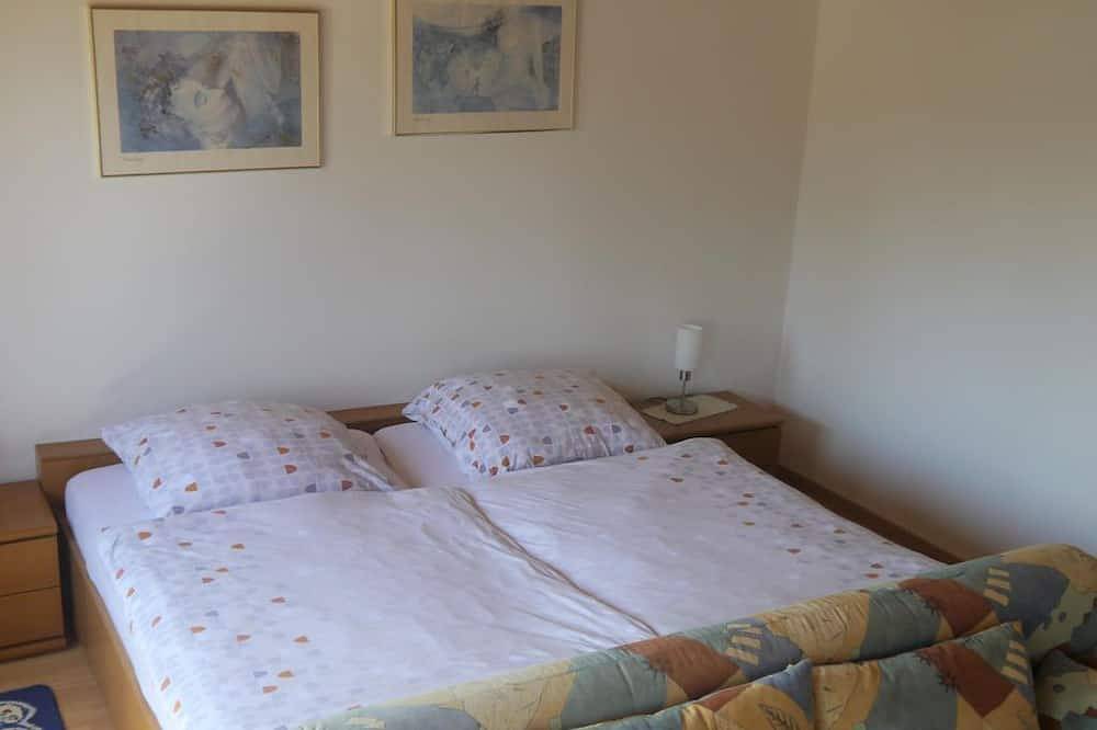 Geheel appartement, 4-Bett-Ferienwohnung Peter - Vulkaneifel-Ferienwohnungen am Felsenpfad in Gerolstein, Vulkaan-Eifel
