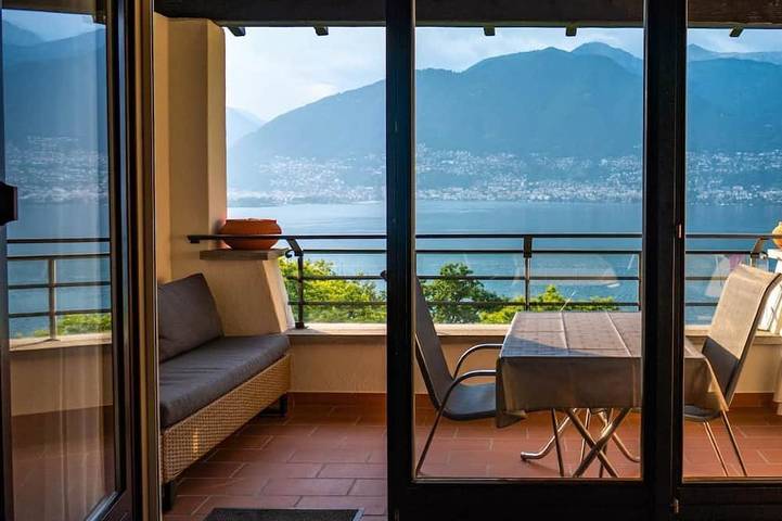 Ferienwohnung für 2 Personen, mit Pool und Garten, mit Haustier in Piazzogna