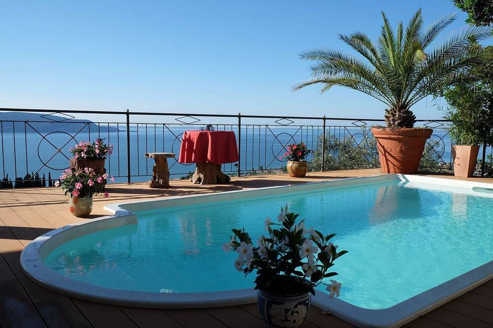 Wohnluxus auf 100m2 mit grandiosem Gardaseeblick - Golf-und Bikerparadies in Maderno, Toscolano-Maderno