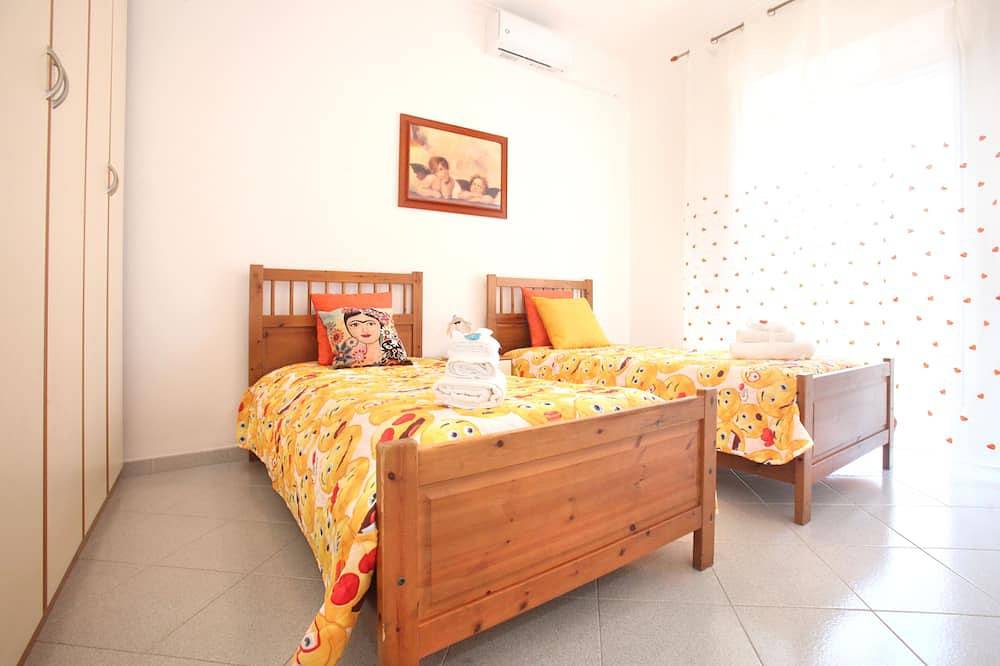 Entire apartment, Located in Ercolano, 700 m from the ruins of Ercolano family apartment in Ercolano, Vesuvio National Park