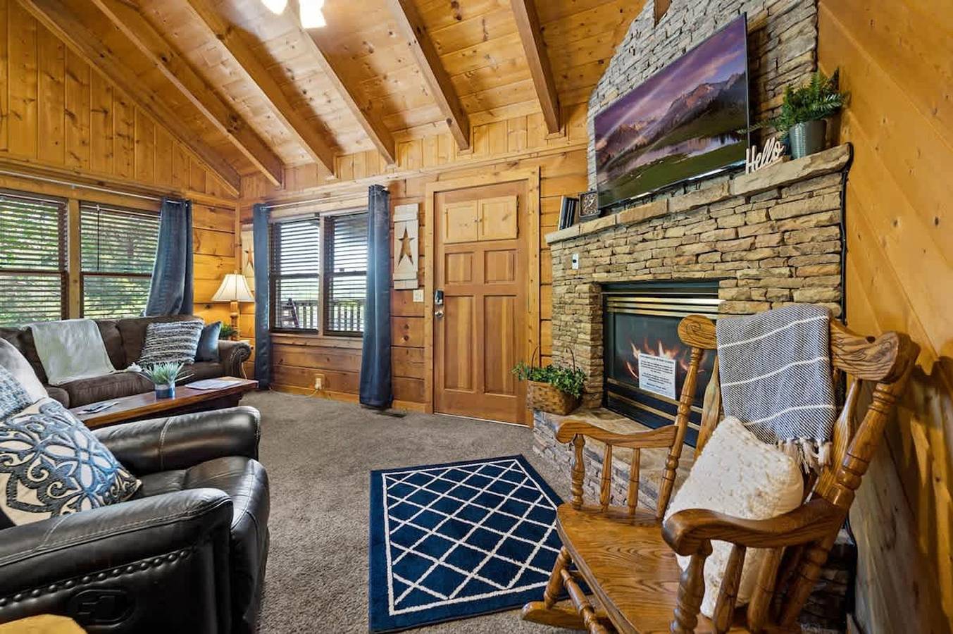 Ganze Wohnung, Location Smokies Log Cabin Hot Tub Fireplace in Pigeon Forge, Sevier County