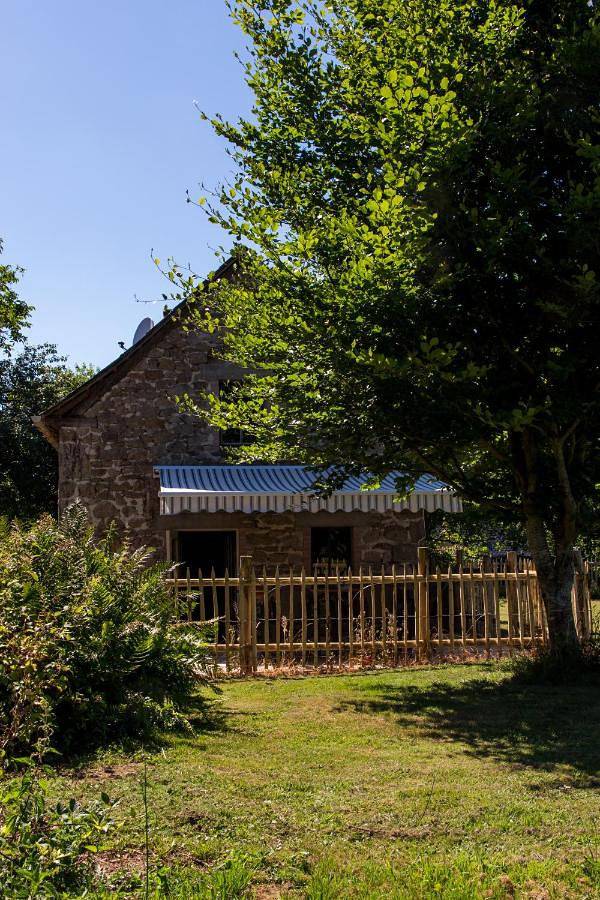 Location de vacances pour 5 personnes, avec jardin ainsi que vue et piscine à Hautefage - 3