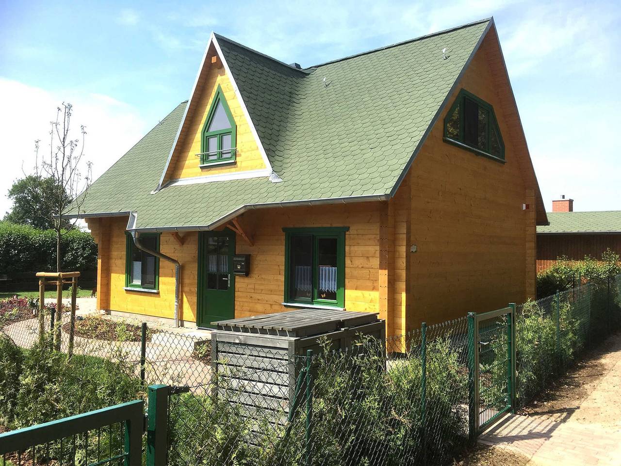 Neues Ferienhaus  F. Winkler - Ferienhaus  F. Winkler 80qm Wf 400qm Alleingrundstück in Neukalen, Kummerower See