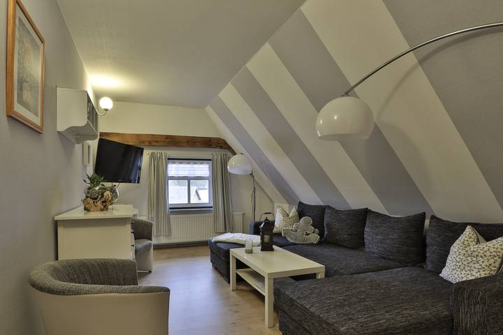 Ferienwohnung für 5 Personen, mit Meerblick und Garten in Pepelow - 2
