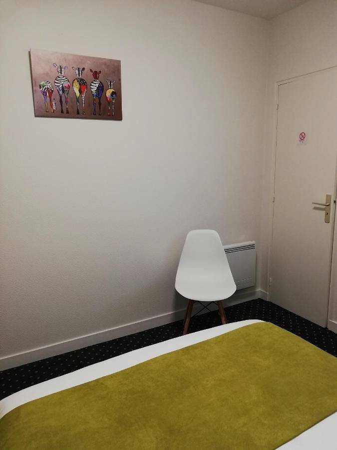 Hôtel pour 2 personnes, avec jardin et vue, animaux acceptés à Vitré - 3