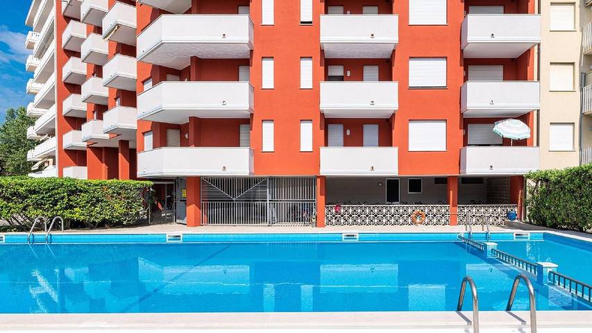 Ferienhaus für 5 Personen, mit Pool und Terrasse, mit Haustier in Caorle