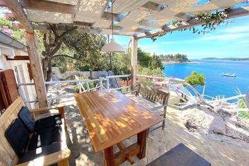 Ferienhaus für 2 Personen, mit Balkon in Dalmatien