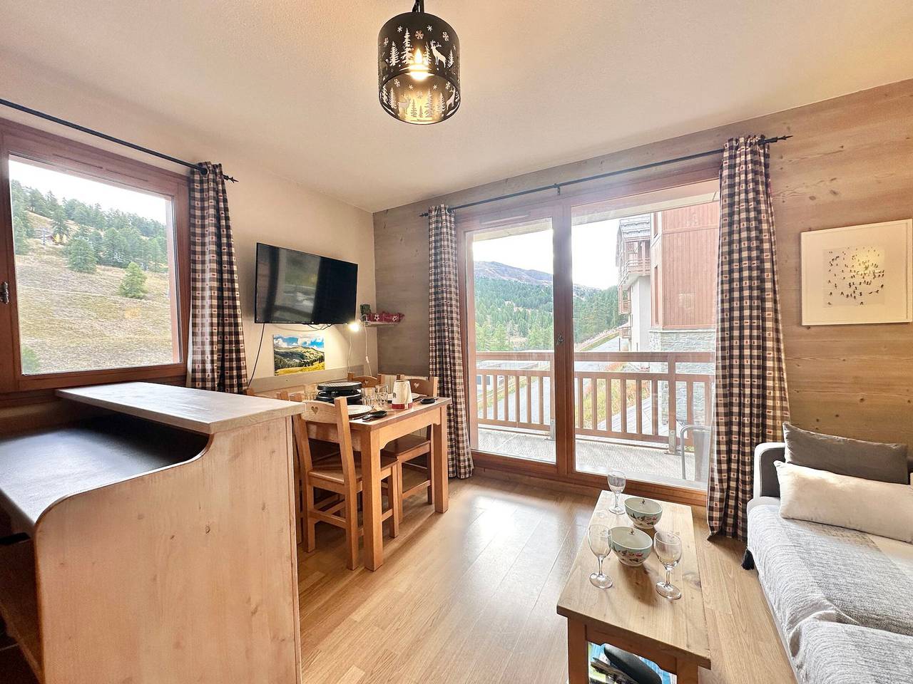 Apartamento entero, T2 en Vars para 5 pers, acceso a pistas in Vars, Briançon region