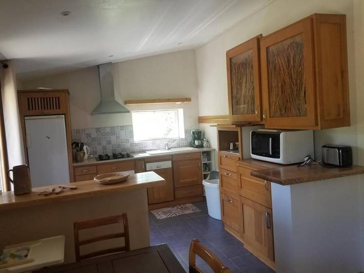 Gîte pour 6 personnes, avec vue ainsi que terrasse et jardin, animaux acceptés à Sauveterre-de-Rouergue - 2