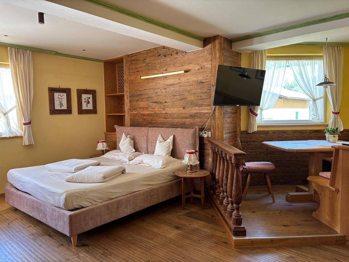 Residence Intica in San Candido, Karnischer Hauptkamm