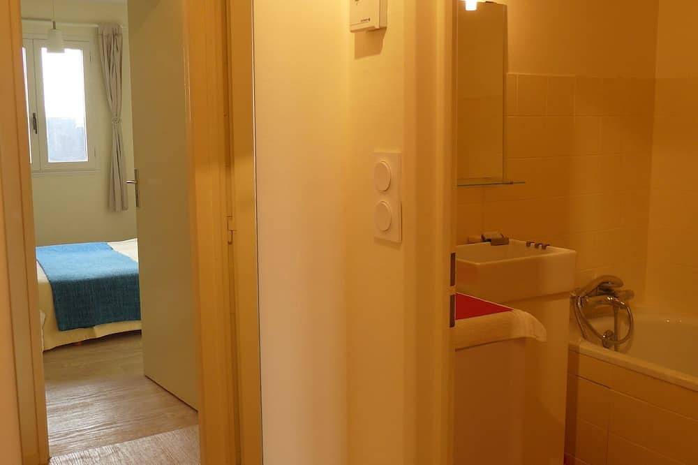 Appartement entier, Port de Vannes, charme du centre ville historique , parking prive in Vannes, Côte des Mégalithes