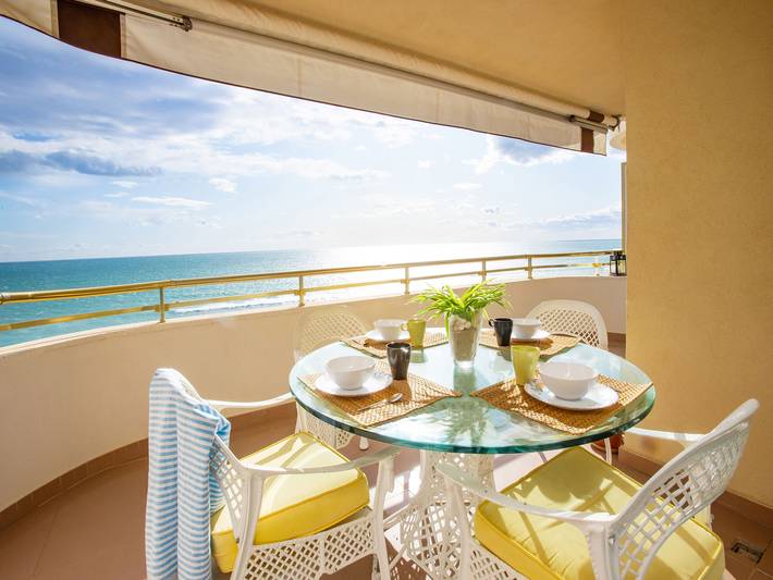Location de vacances pour 6 personnes, avec Terrasse à Calafell