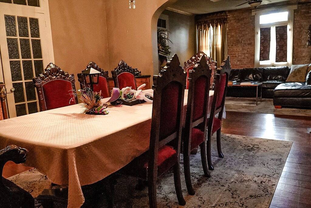 Ganze Wohnung, Shot Of Bourbon in Vieux Carre, New Orleans