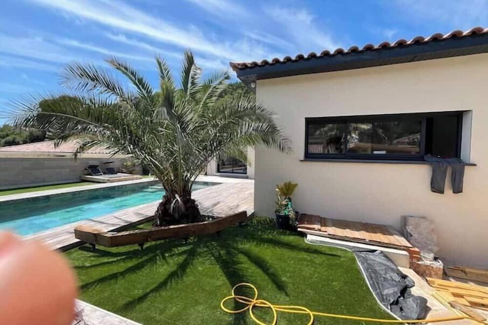 Treat yourself to a moment of tranquility in this villa! in Combaillaux, Mittelmeerküste (Frankreich)