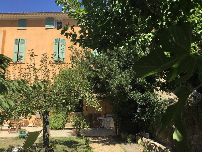 Chambre d’hôte pour 4 personnes, avec Terrasse ainsi que Jardin et Vue