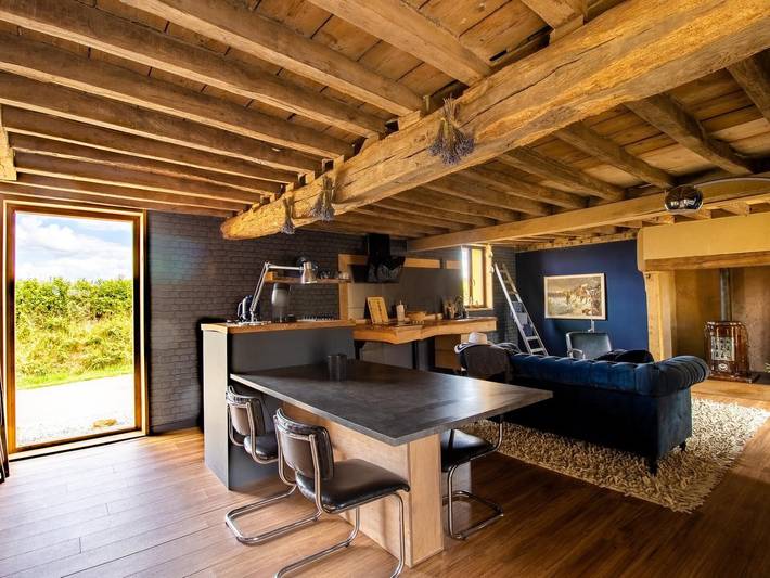 Gîte pour 2 personnes, avec jardin et jacuzzi dans Nièvre