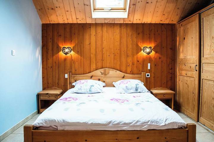 Location de vacances pour 26 personnes, avec Jacuzzi à Arc-sous-Cicon - 3
