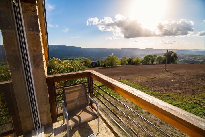 Ganze Wohnung, Charmante Wohnung in Saint-Côme-d'Olt - 80 m² mit Balkon in Saint-Côme-d'Olt, Parc naturel régional de l'Aubrac