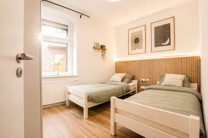 Ganze Wohnung, Happy Place - zentrales City Apartment mit Küche - modern, gemütlich, fußläufig in Bad Lippspringe, Kreis Paderborn