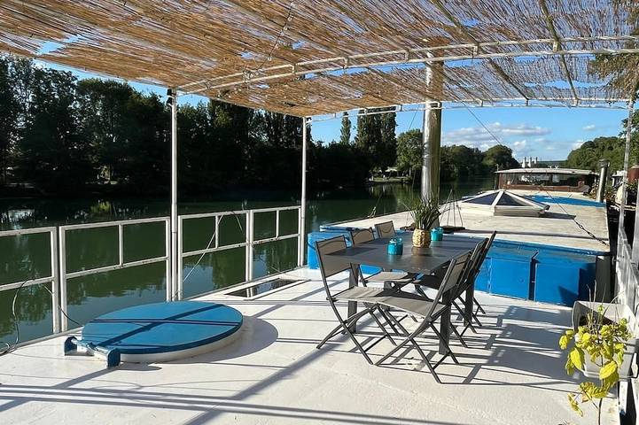 Péniche pour 8 personnes dans Seine-et-Marne