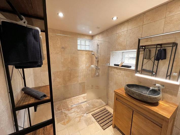 Location de vacances pour 6 personnes, avec jardin à Thorigné-sur-Dué - 2
