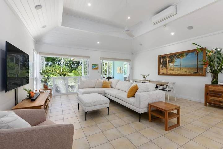 Ferienwohnung für 6 Personen, mit Terrasse und Pool sowie Garten - 1