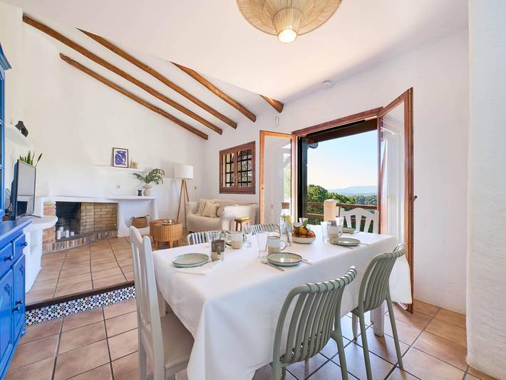 Casa rural para 6 personas, con Terraza además de Jardín y Piscina en Canyelles - 4