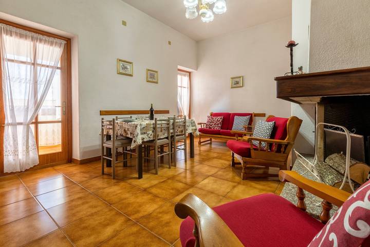 Appartamento intero, Appartamento di Nausicaa" Spazioso appartamento nel centro di Trinità d'Agultu in Trinità d'Agultu e Vignola (Borgo), Trinità d'Agultu e Vignola