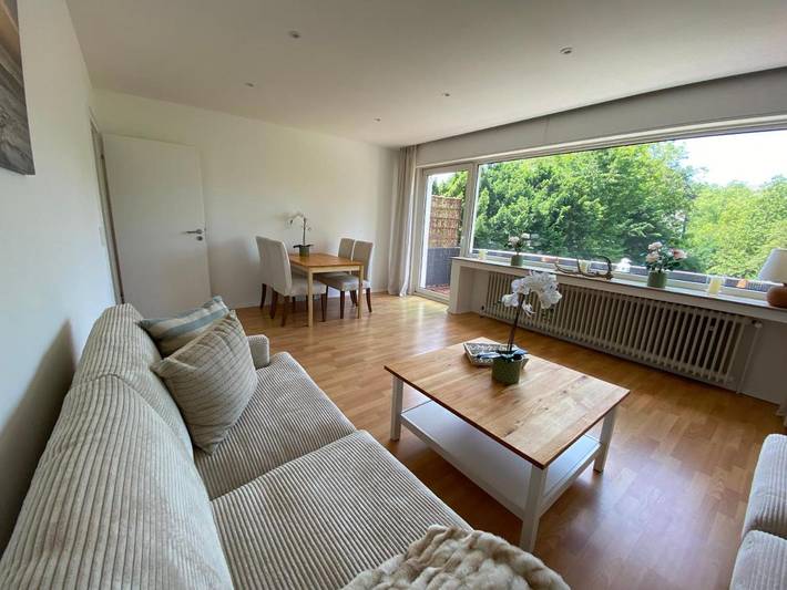 Ferienwohnung für 4 Personen, mit Balkon und Terrasse sowie Ausblick in Unna