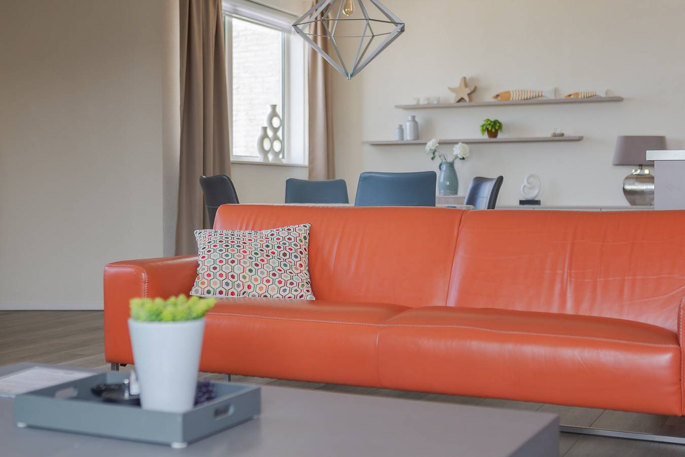 Entire apartment, Beach Resort Makkum — Corner Apartment on the Beach with Ijsselmeer View - Zuiderzee State Deluxe Xl 1 in Makkum, Lake Ijssel