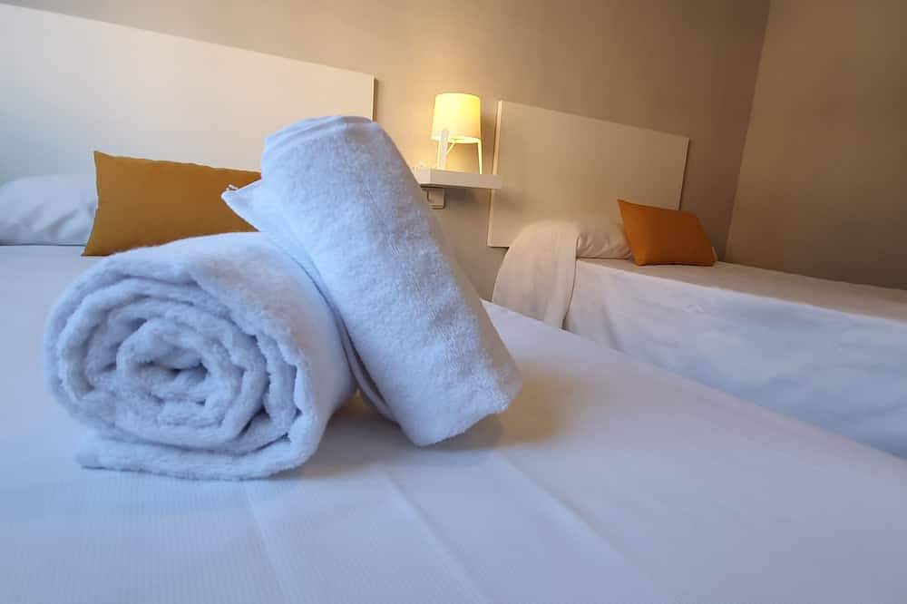 Apartamento entero, Motril centro, toda la comodidad de tener la ciudad y servicios a sus pies. in Motril, Costa Tropical