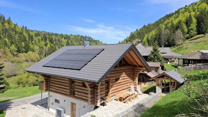 Ferienhaus für 10 Personen, mit Balkon und Terrasse sowie Garten und Sauna im Schwarzwald
