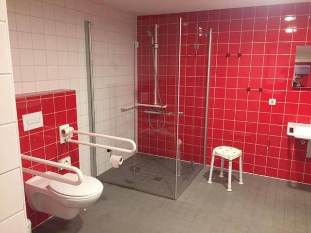 Hostel für 6 Personen, mit Balkon und Terrasse sowie Garten und Seeblick in Steglitz-Zehlendorf - 4