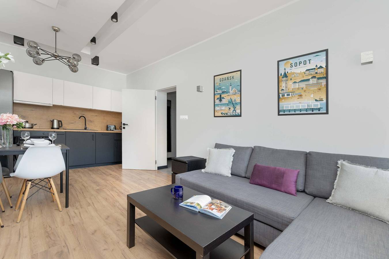 Entire apartment, Władysława Iv 46C | Apartment | Near the beach in Gdynia, Tricity