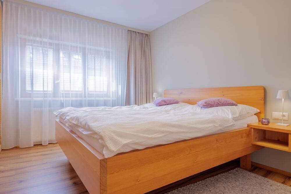Ganze Wohnung, Romantik Suite - Haus Christina in Bürs, Rätikon Gebirgsgruppe