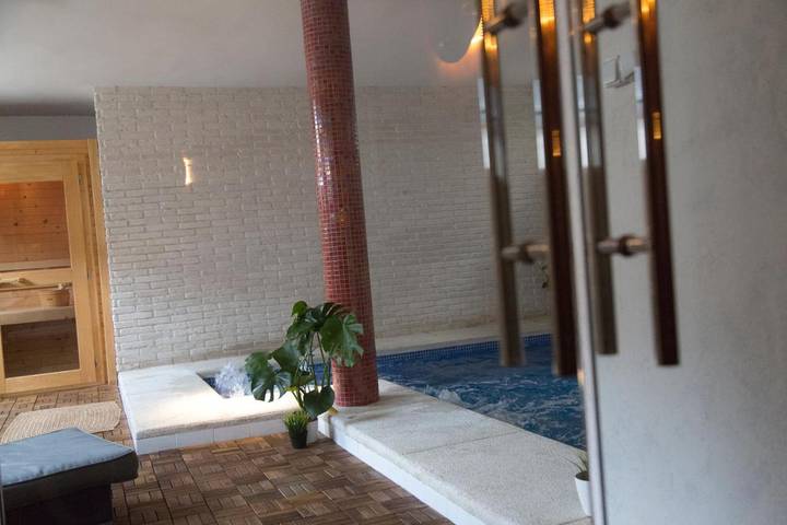 Casa rural para 11 personas, con Balcón y Jacuzzi además de Terraza y Jardín en Provincia de Madrid - 2