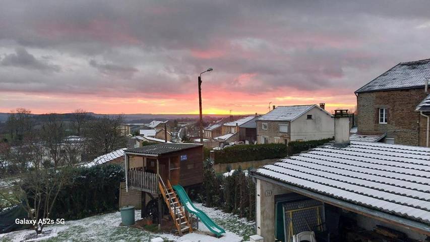 Gîte pour 3 personnes, avec vue dans Fleigneux