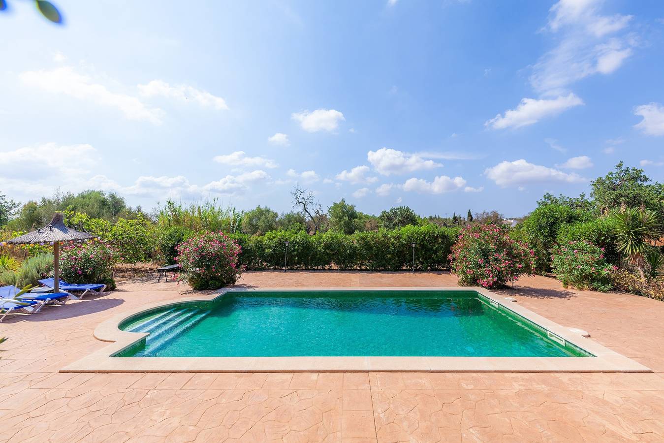 Encanto rural con piscina comunitaria – Casa Geminis in Lluchmayor, Mallorca Sur