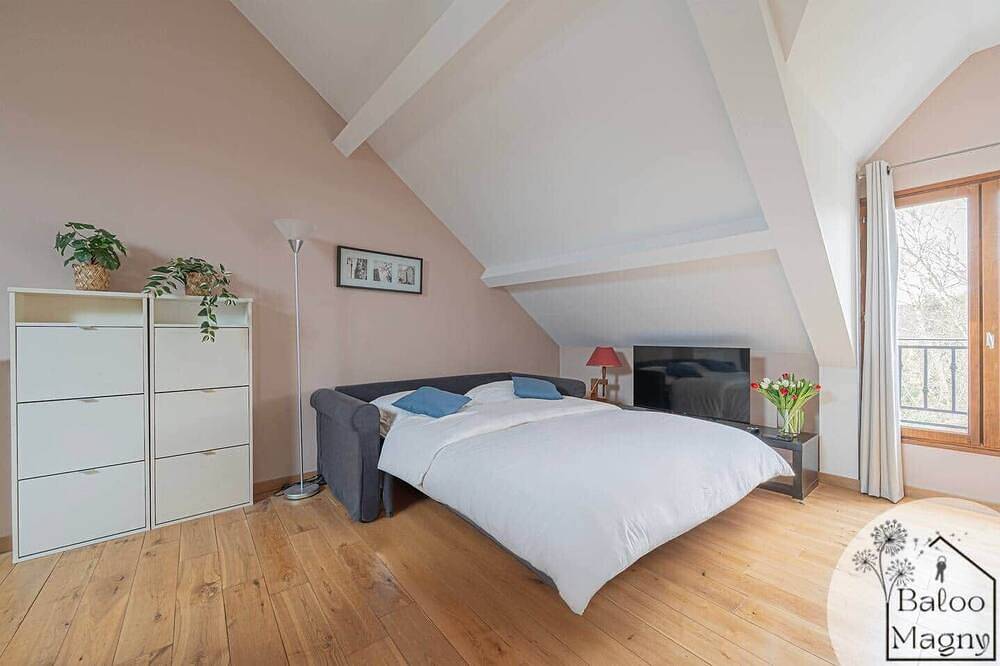 Entire apartment, Fantasia's Dream - Enchantment at Disneyland in Magny-le-Hongre, Seine-et-Marne