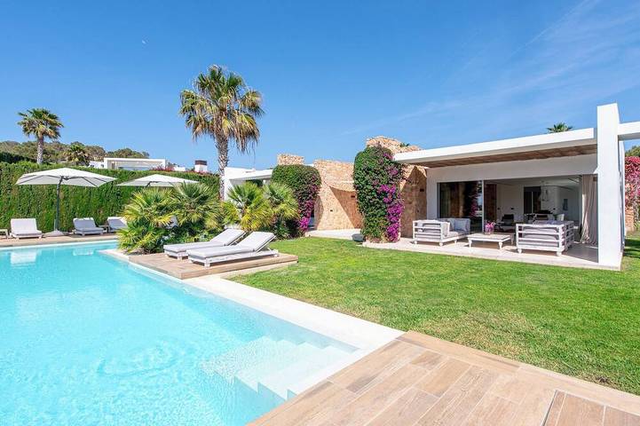 Ferienhaus für 8 Personen, mit Whirlpool und Garten sowie Sauna