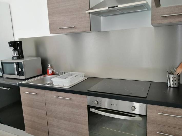 Gîte pour 4 personnes, avec jardin ainsi que piscine et vue à Pouzilhac - 2