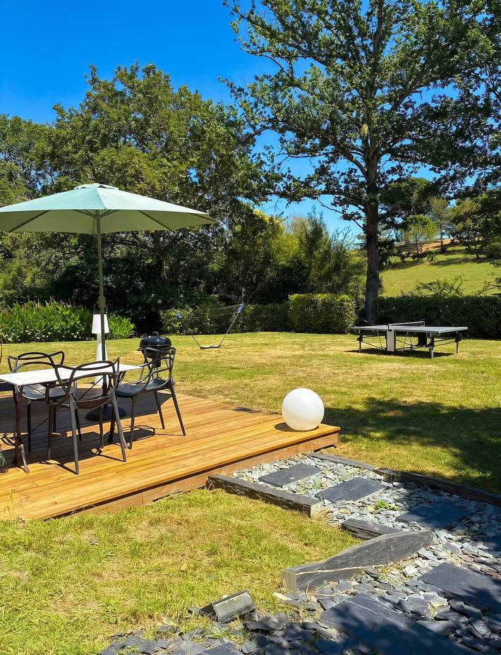 Studio entier, Studio convivial avec terrasse à Carignan-de-Bordeaux, 28 m² in Carignan-de-Bordeaux, Région de Bordeaux
