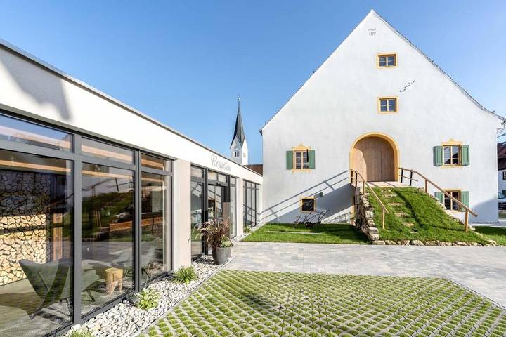 Hotel für 4 Personen, mit Balkon und Terrasse sowie Garten in Weilheim in Oberbayern