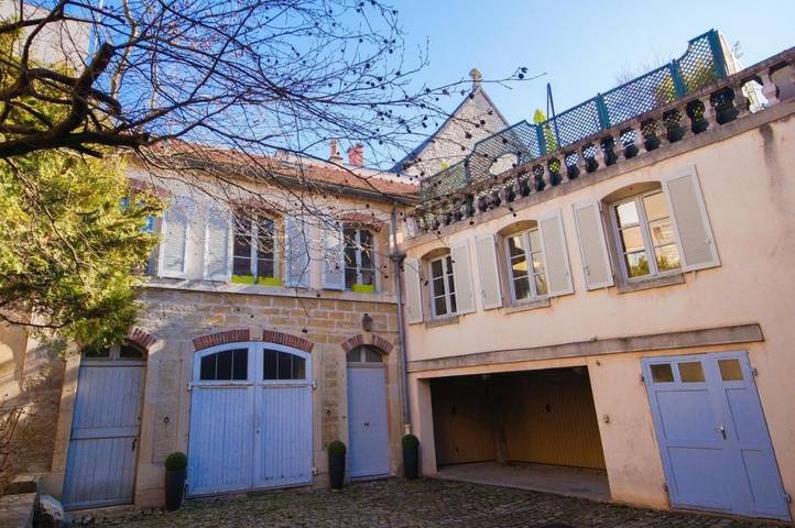 Gîte pour 16 personnes, avec jardin et vue à Dijon - 2