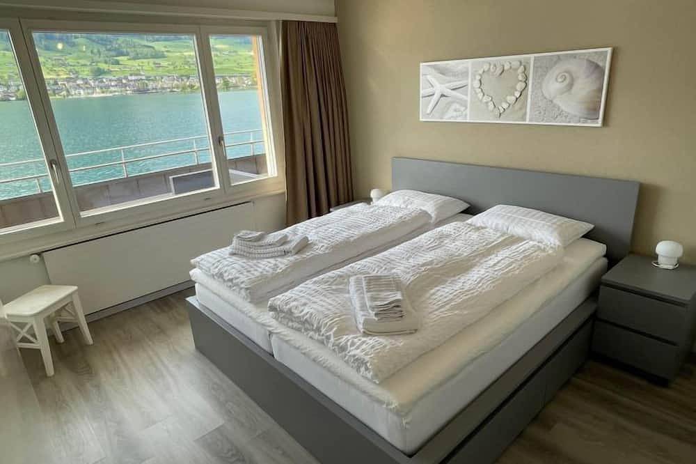 Seestern direkt am See by Interhome in Ennetbürgen, Lago de los Cuatro Cantones