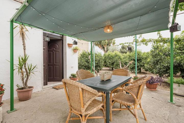 Casa vacanza per 8 persone, con Balcone e Terrazza nonché Giardino e Panorama a Corigliano Calabro