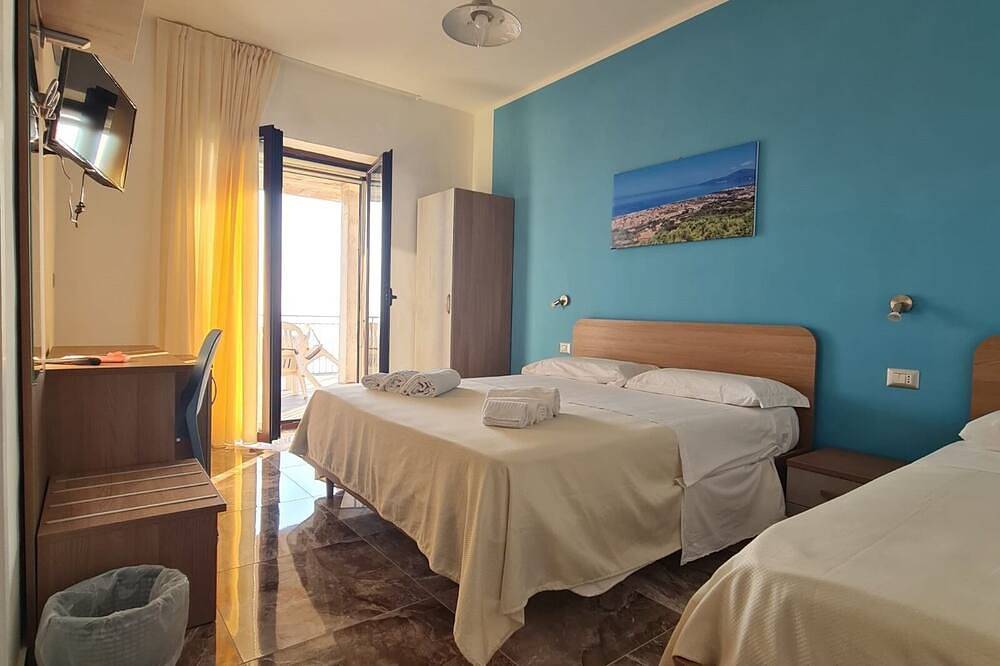 B&B Miramare in Ascea, cozy property 5 minutes from the sea in Ascea, Cilento