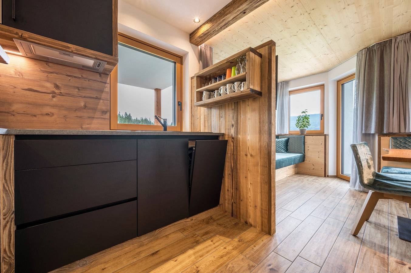 Ganze Wohnung, Ferienwohnung 'Forchnerhof Apt 2' mit Bergblick, Gemeinschaftsgarten und Wlan in Terenten, Dolomiti Superski